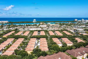 37 Tall Oaks Circle, Tequesta, FL 33469 - MLS#R11158869