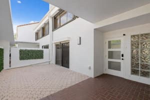 2435 Presidential Way, West Palm Beach, FL 33401 - MLS#R11158909