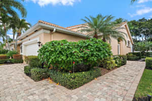 8164 Sandpiper Way, West Palm Beach, FL 33412 - MLS#R11158944