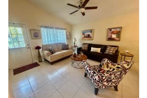 647 San Remo Circle, Port Saint Lucie, FL 34986 - MLS#R11158991