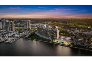 124 Lakeshore Drive, North Palm Beach, FL 33408 - MLS#R11159064