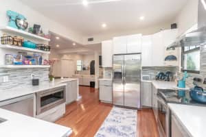 823 38th Street, West Palm Beach, FL 33407 - MLS#R11159066