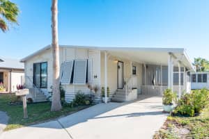 14 Jacaranda Lane, Port Saint Lucie, FL 34952 - MLS#R11159077