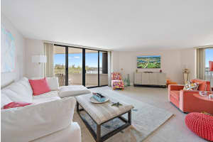 5070 Ocean Drive, Singer Island, FL 33404 - MLS#R11159090