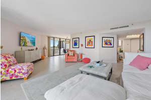 5070 Ocean Drive, Singer Island, FL 33404 - MLS#R11159090