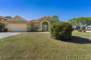 4102 Utterback Street, Port Saint Lucie, FL 34953 - MLS#R11159147