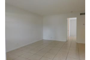 640 2nd Avenue, Boynton Beach, FL 33435 - MLS#R11159259