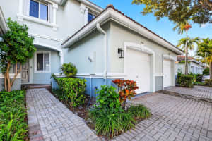 2138 Oakmont Drive, Riviera Beach, FL 33404 - MLS#R11159302