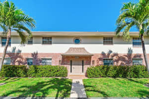 2023 Seacrest Boulevard, Boynton Beach, FL 33435 - MLS#R11159312