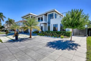 1161 Pine Point Road, Riviera Beach, FL 33404 - MLS#R11159328