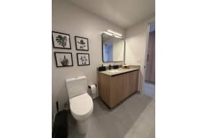 121 5th Street, Miami, FL 33132 - MLS#R11159411