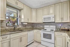 7558 Courtyard Run, Boca Raton, FL 33433 - MLS#R11159447