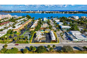 704 N Dixie Highway, Lantana, Fl 33462 Lantana, FL 33462 - Off Market