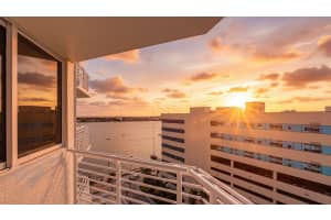 1551 Flagler Drive, West Palm Beach, FL 33401 - MLS#R11159630