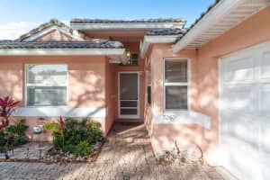 5260 Grande Palm Circle, Delray Beach, FL 33484 - MLS#R11159637