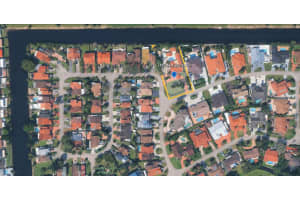 7445 N Augusta Drive, Hialeah, Fl 33015, Hialeah