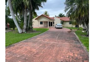 7445 Augusta Drive, Hialeah, FL 33015 - MLS#R11159646