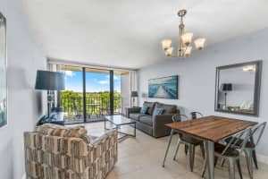 1830 Embassy Drive, West Palm Beach, FL 33401 - MLS#R11159649