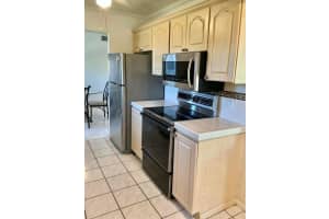 8000 Lagos De Campo Boulevard, Tamarac, FL 33321 - MLS#R11159654