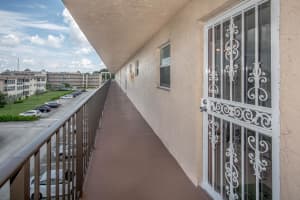 711 Lori Drive, Palm Springs, FL 33461 - MLS#R11159715