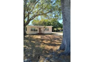 1215 Soltman Avenue, Fort Pierce, FL 34950 - MLS#R11159786