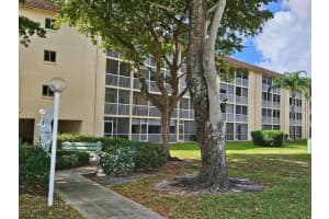 300 Village Green Circle S 209, Palm Springs, Fl 33461, Palm Springs