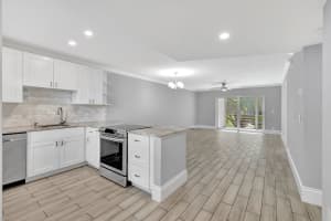 2900 Fiore Way, Delray Beach, FL 33445 - MLS#R11159807