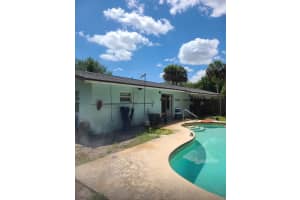 2813 Anne Street, Fort Pierce, FL 34946 - MLS#R11159820