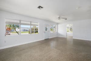 1490 3rd Court, Vero Beach, FL 32960 - MLS#R11159871