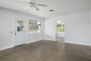 1490 3rd Court, Vero Beach, FL 32960 - MLS#R11159871