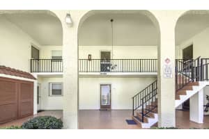 352 Lake Frances Drive, West Palm Beach, FL 33411 - MLS#R11159909