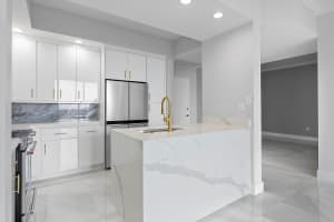 801 Olive Avenue, West Palm Beach, FL 33401 - MLS#R11159936