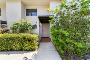 21160 Juego Circle, Boca Raton, FL 33433 - MLS#R11159974