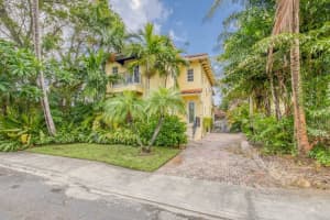 218 N Palmway, Lake Worth Beach, Fl 33460, Lake Worth Beach