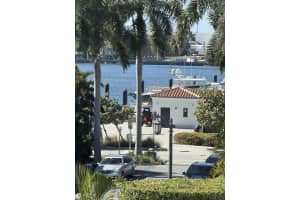 389 Lake Drive, Palm Beach, FL 33480 - MLS#R11159980