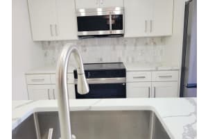 201 2nd Way, West Palm Beach, FL 33407 - MLS#R11160023