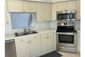 1930 Westminster Circle, Vero Beach, FL 32966 - MLS#R11160049