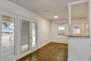 907 Pine Avenue, Green Cove Springs, FL 32043 - MLS#R11160081