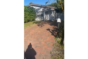 1404 4th Ave Avenue, Fort Lauderdale, FL 33311 - MLS#R11160109