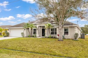 1401 Bougainvillea Avenue, Port Saint Lucie, FL 34953 - MLS#R11160149