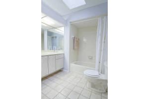 121 Lakehurst Drive, Port Saint Lucie, FL 34983 - MLS#R11160212