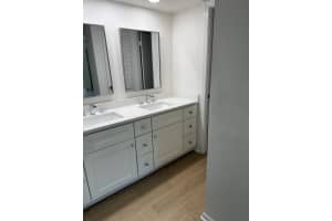 5250 Woodland Lakes Drive, Palm Beach Gardens, FL 33418 - MLS#R11160260