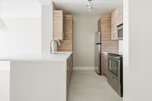 630 Sapodilla Avenue, West Palm Beach, FL 33401 - MLS#R11160293