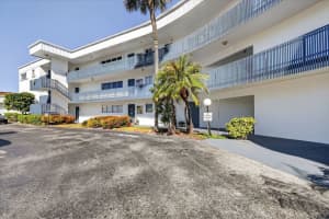 200 Waterway Drive S 104, Lantana, Fl 33462, Lantana