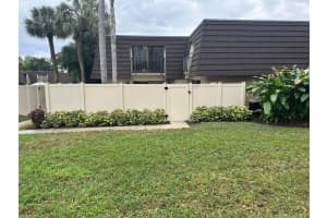 7307 73rd Way, West Palm Beach, FL 33407 - MLS#R11160386