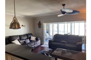 100 Lehane Terrace, North Palm Beach, FL 33408 - MLS#R11160409