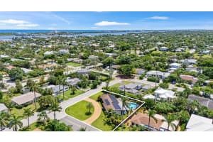 310 Orange Way, West Palm Beach, FL 33405 - MLS#R11160472