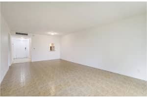 5500 2nd Avenue, Boca Raton, FL 33487 - MLS#R11160526