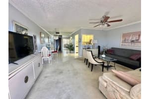 30 Suffolk A, Boca Raton, FL 33434, Boca Raton, FL 33434 - MLS#R11160573