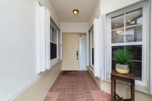 6105 Lake Hibiscus Drive, Delray Beach, FL 33484 - MLS#R11160642